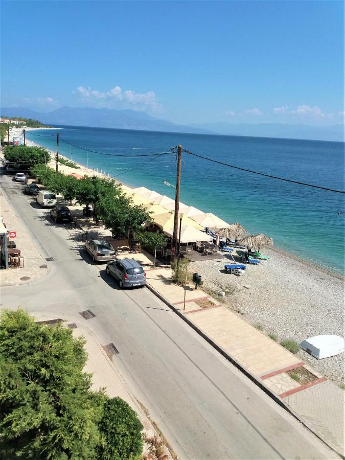 Mondo Cosseri Akrata Daire Dış mekan fotoğraf